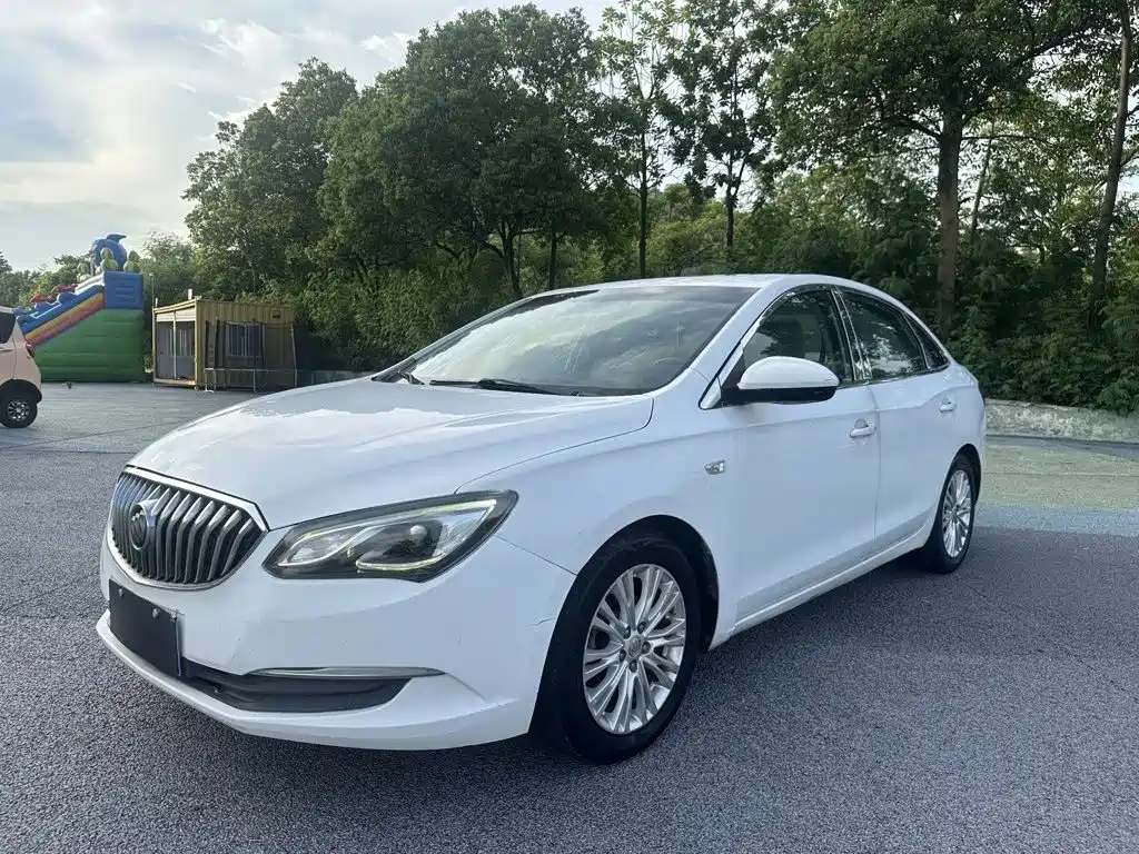 Фото 1 - Buick Excelle