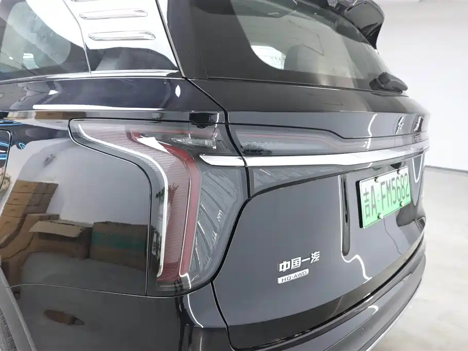 Hongqi HS7 PHEV 2024 2.0T PHEV 4WD Flagship Edition 6-seater фото 33