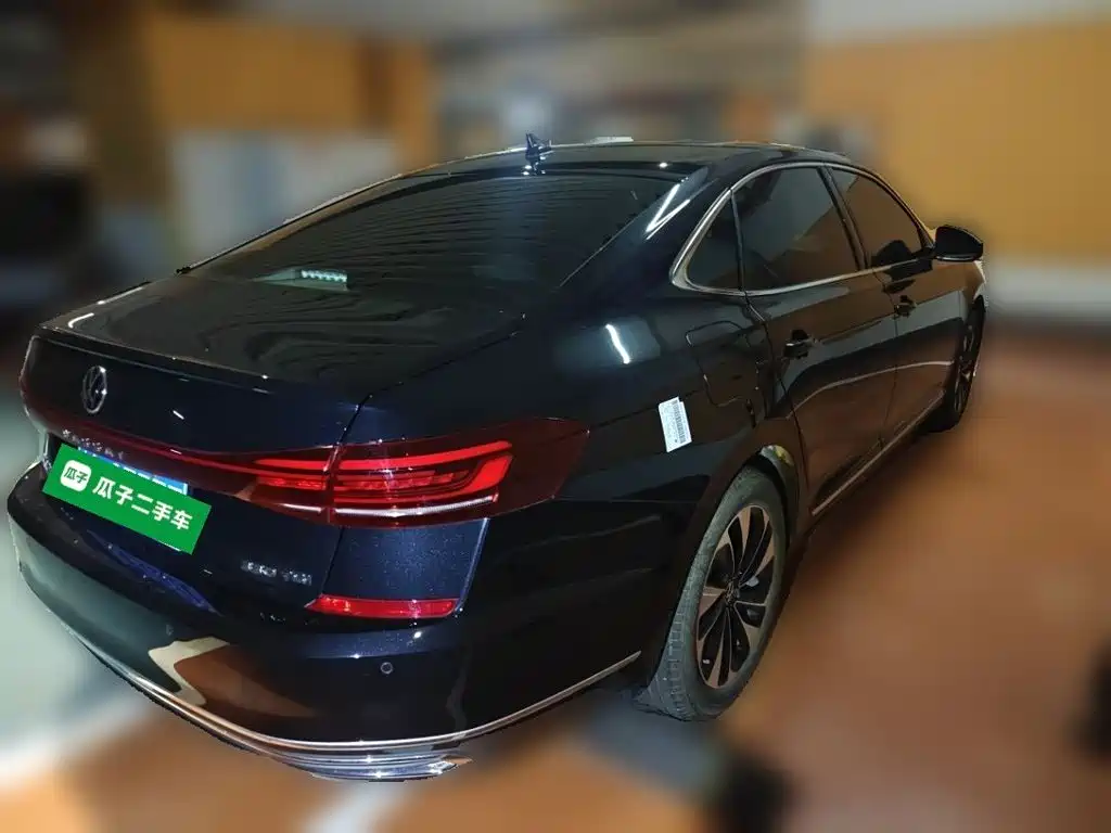 Photo 4 - Volkswagen Passat