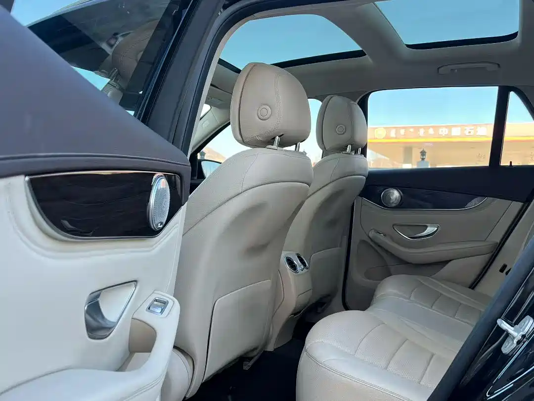 Mercedes-Benz GLC 2016 GLC 260 4MATIC Dynamic фото 7