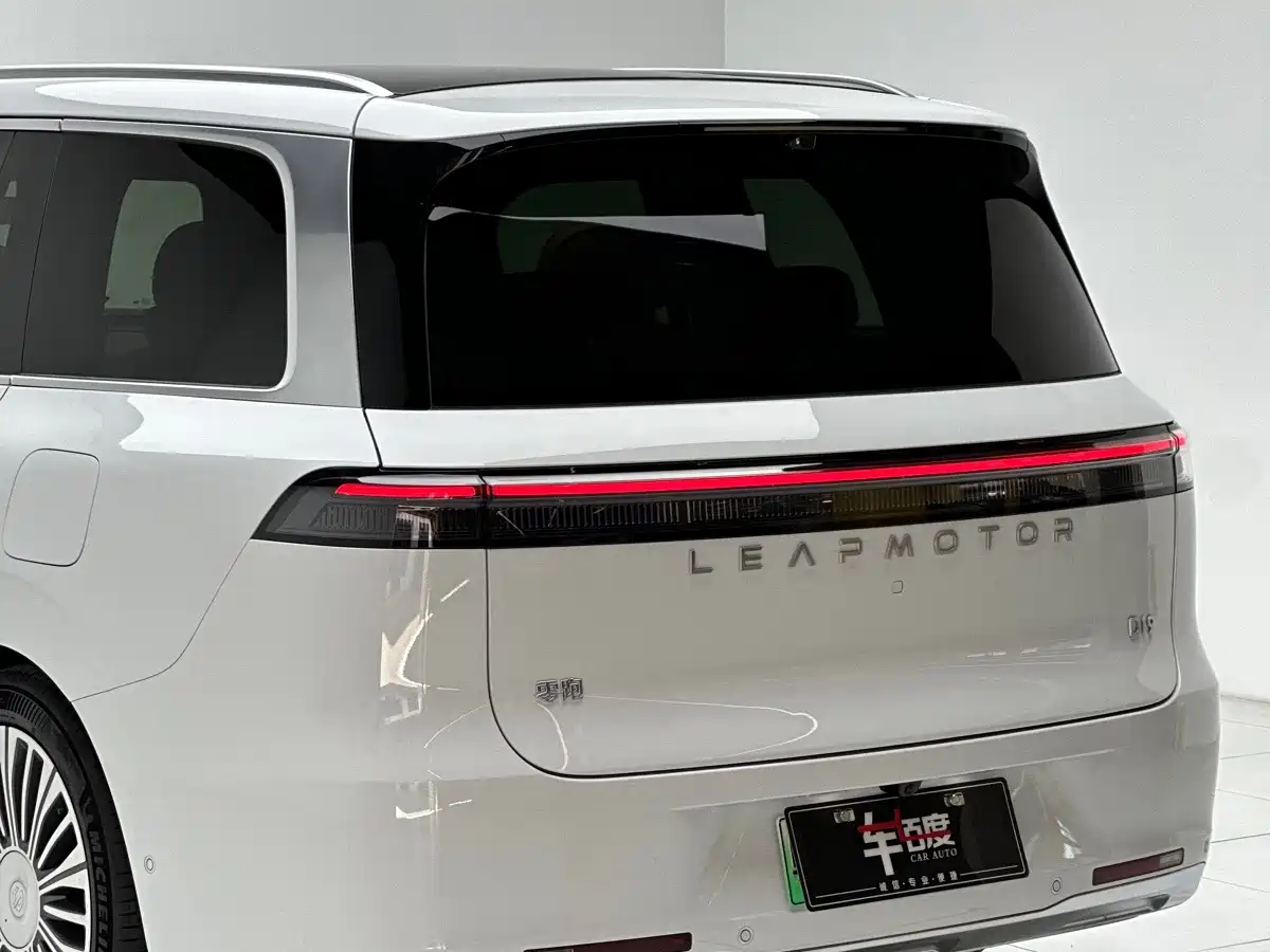 Leapmotor D Series 2026 2026 Model Pure Electric 115kWh 6-Seater