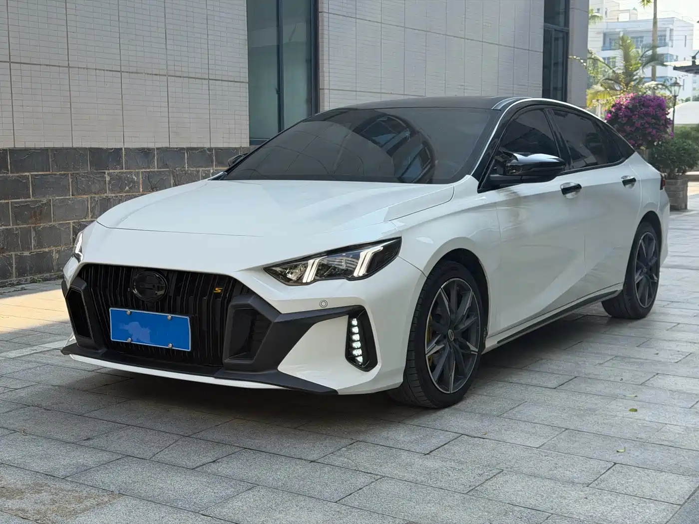 GAC Trumpchi Trumpchi Emkoo 2023 270T DCT J15 Edition