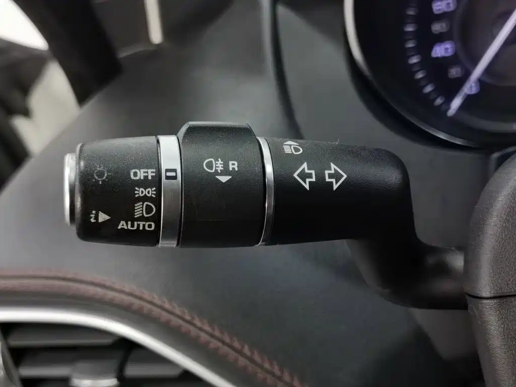 Jaguar XE 2016 2015 2.0T 200PS R-Sport