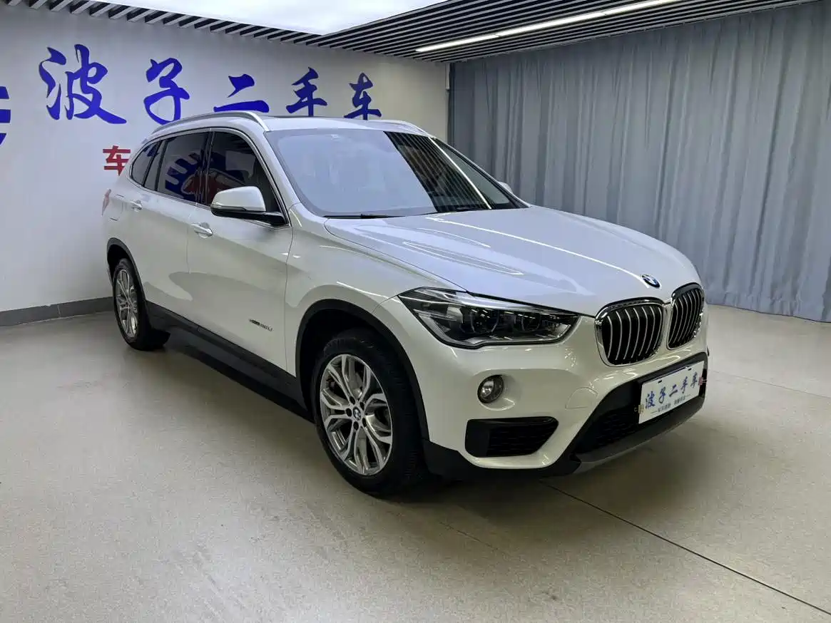 BMW X1 2018 sDrive20Li Leading Model фото 3