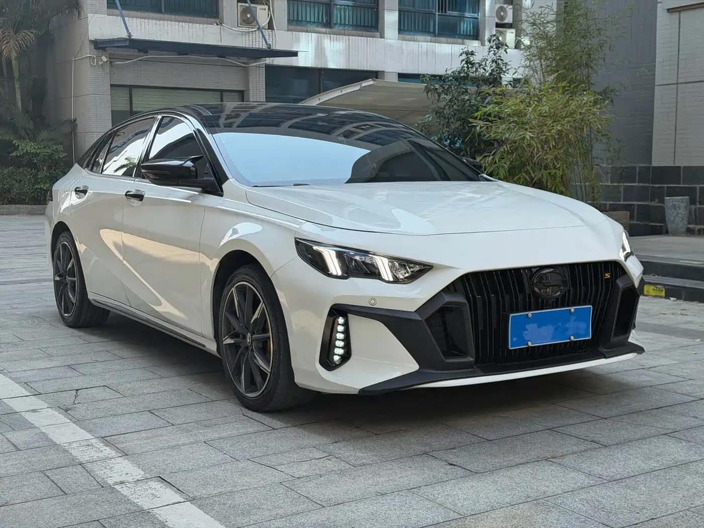 GAC Trumpchi Trumpchi Emkoo 2023 270T DCT J15 Edition фото 3