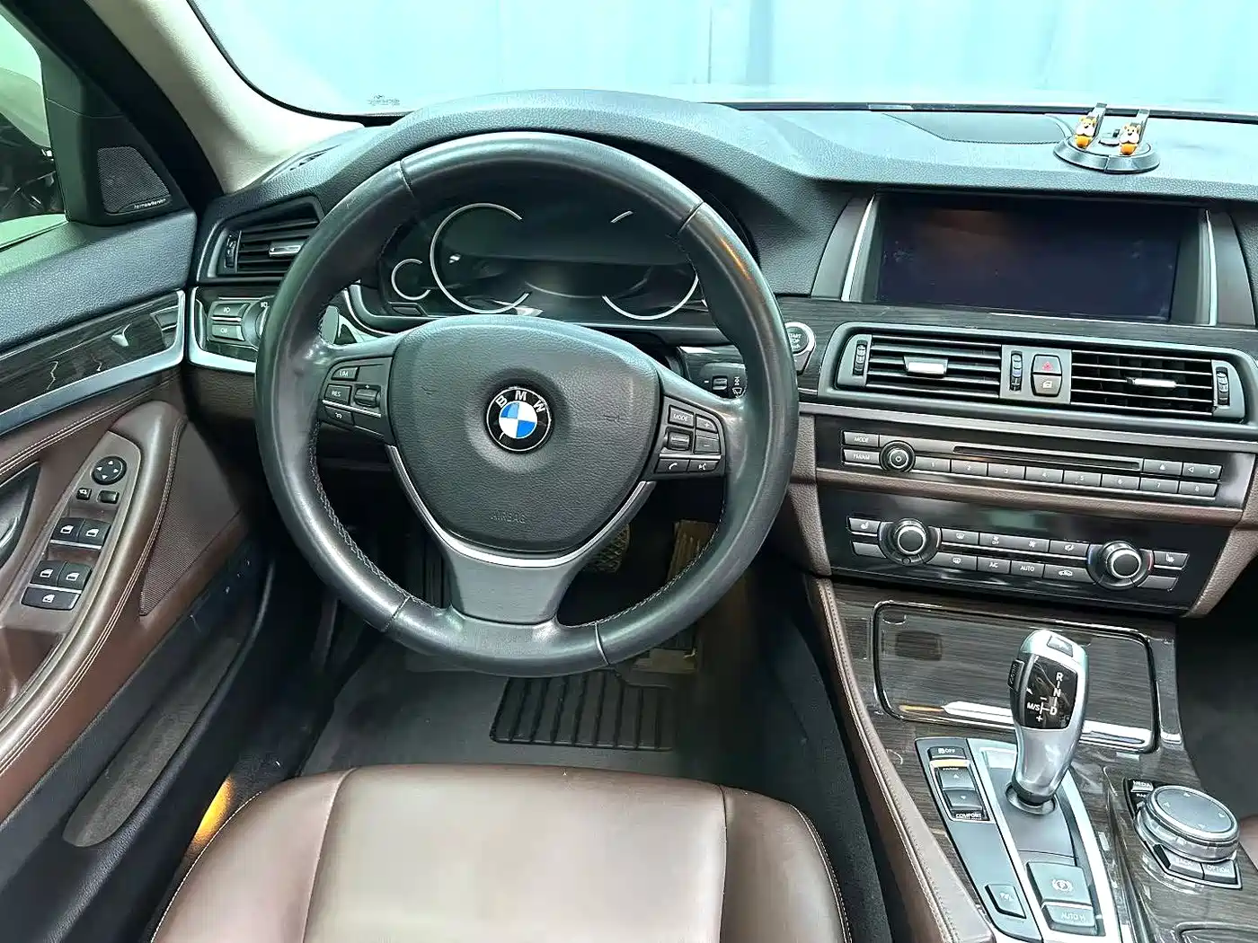 BMW 5 Series 2017 525Li Luxury Design Package фото 4