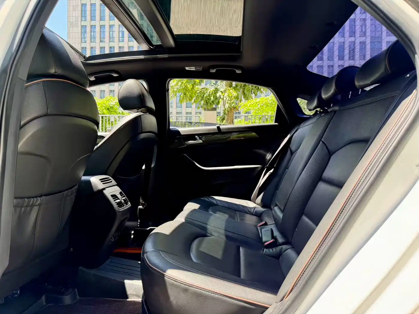 Hyundai Sonata 2019 1.6T GLS Smart Commemorative Edition фото 14