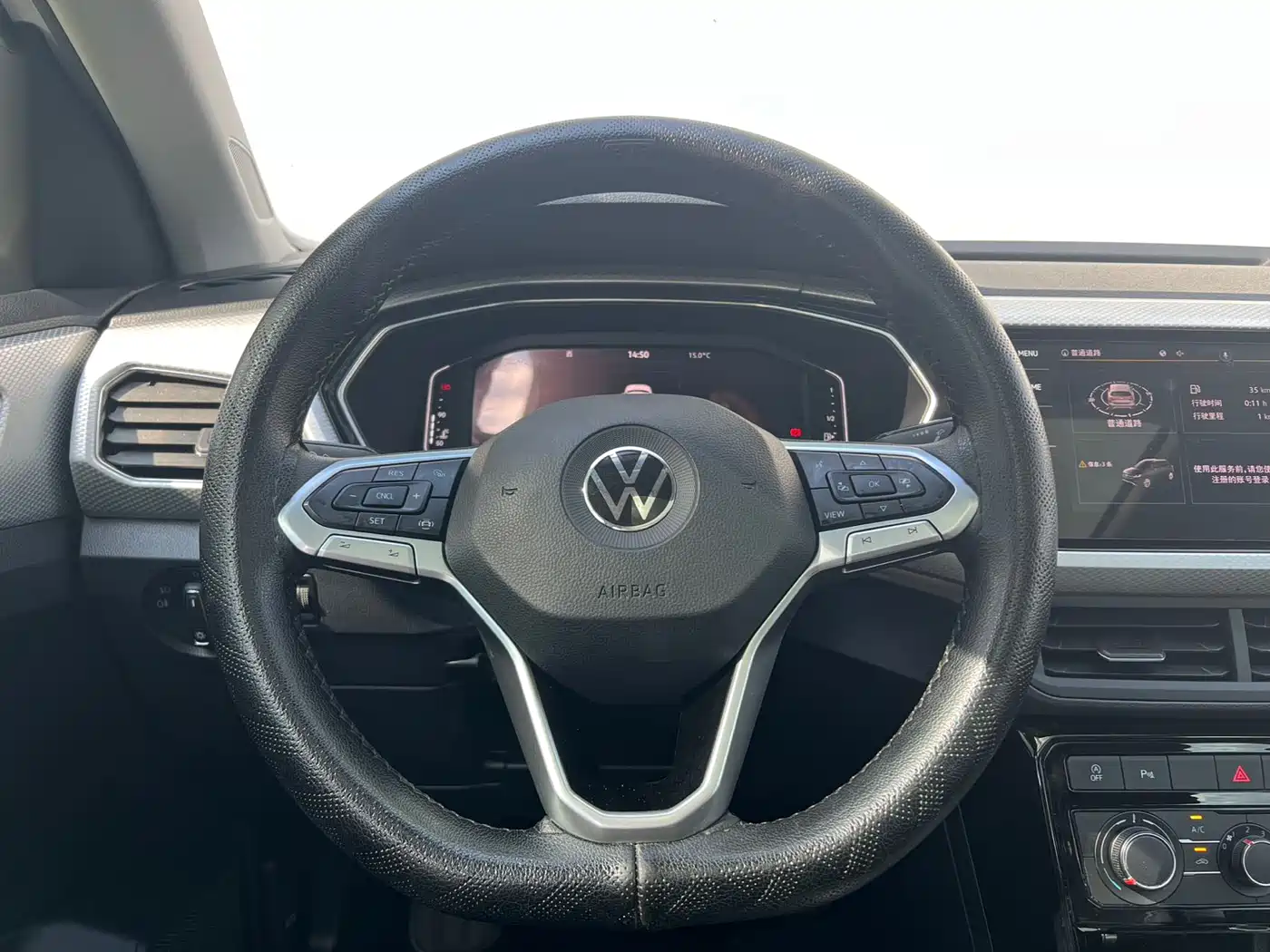 Volkswagen Tanying 2021 1.5L Automatic 30th Anniversary Edition фото 10