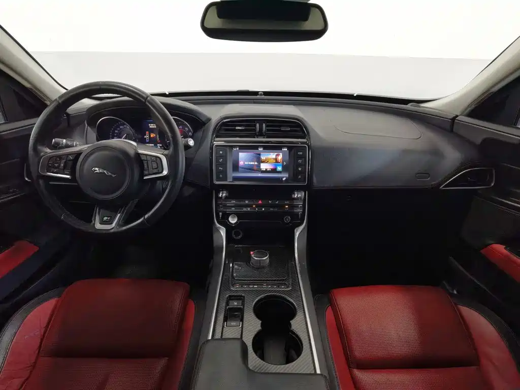 Jaguar XE 2016 2015 2.0T 200PS R-Sport
