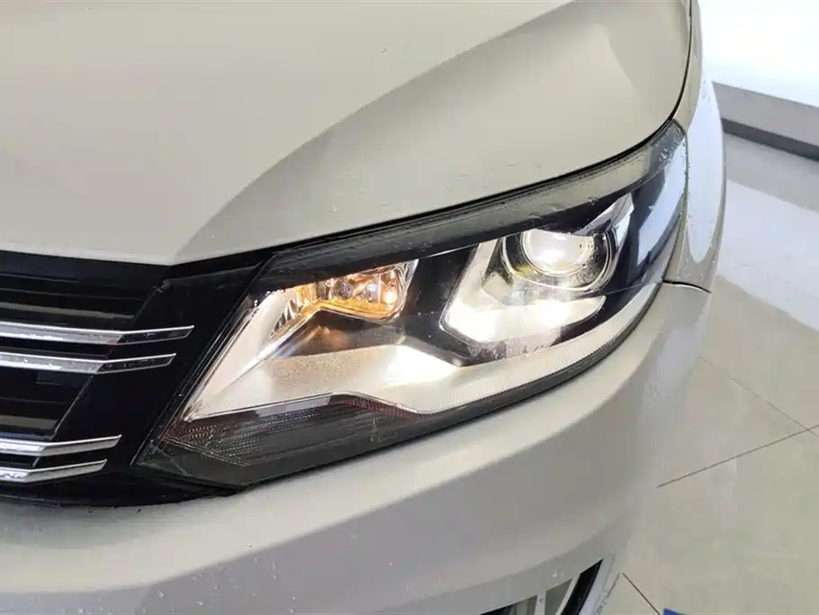 Volkswagen Tiguan 2016 280TSI Automatic 2WD Silk Road Fashion Edition фото 5