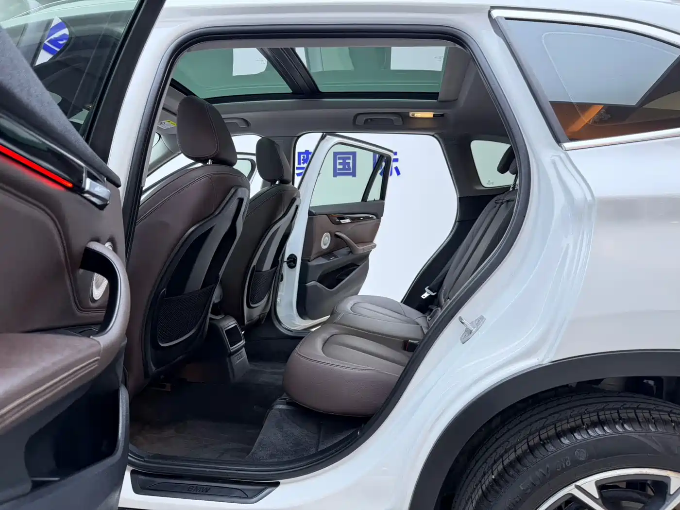 BMW X1 2022 sDrive20Li Fashion фото 12
