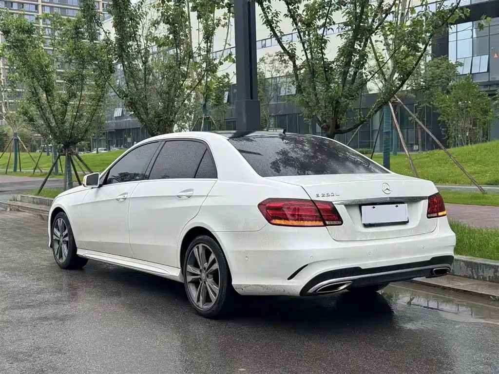 Mercedes-Benz E-Class 2015 E 260 L Sport фото 5
