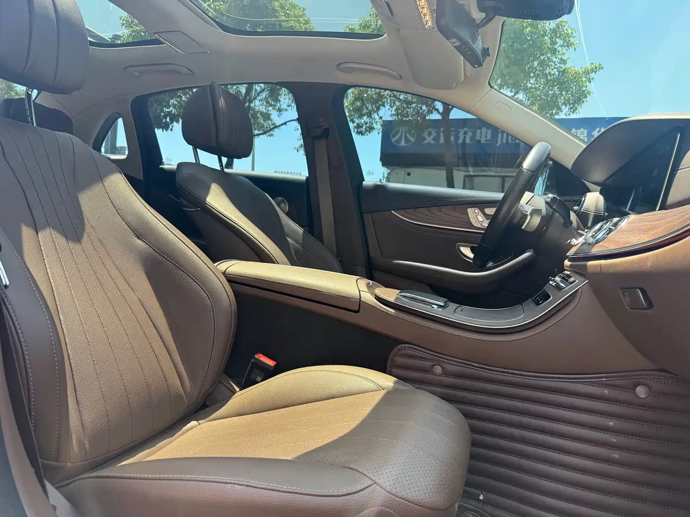 Mercedes-Benz E-Class 2023 Facelift E 300 L Fashion фото 12
