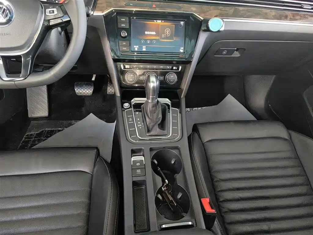 Volkswagen Magotan 2019 330TSI DSG Luxury Class China VI фото 10
