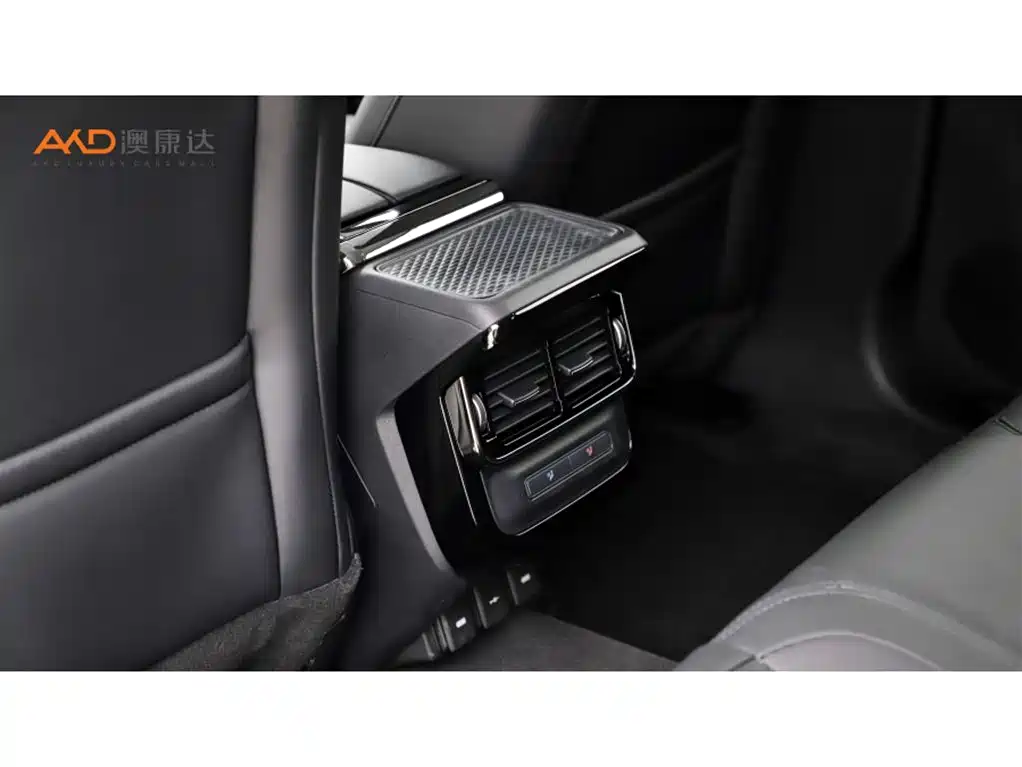 Land Rover Range Rover Evoque 2023 Range Rover Evoque L 249PS Luxury Edition фото 9