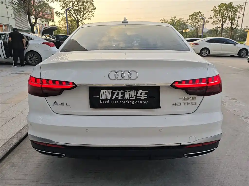 Audi A4L 2020 40 TFSI Fashion Dynamic Edition фото 4