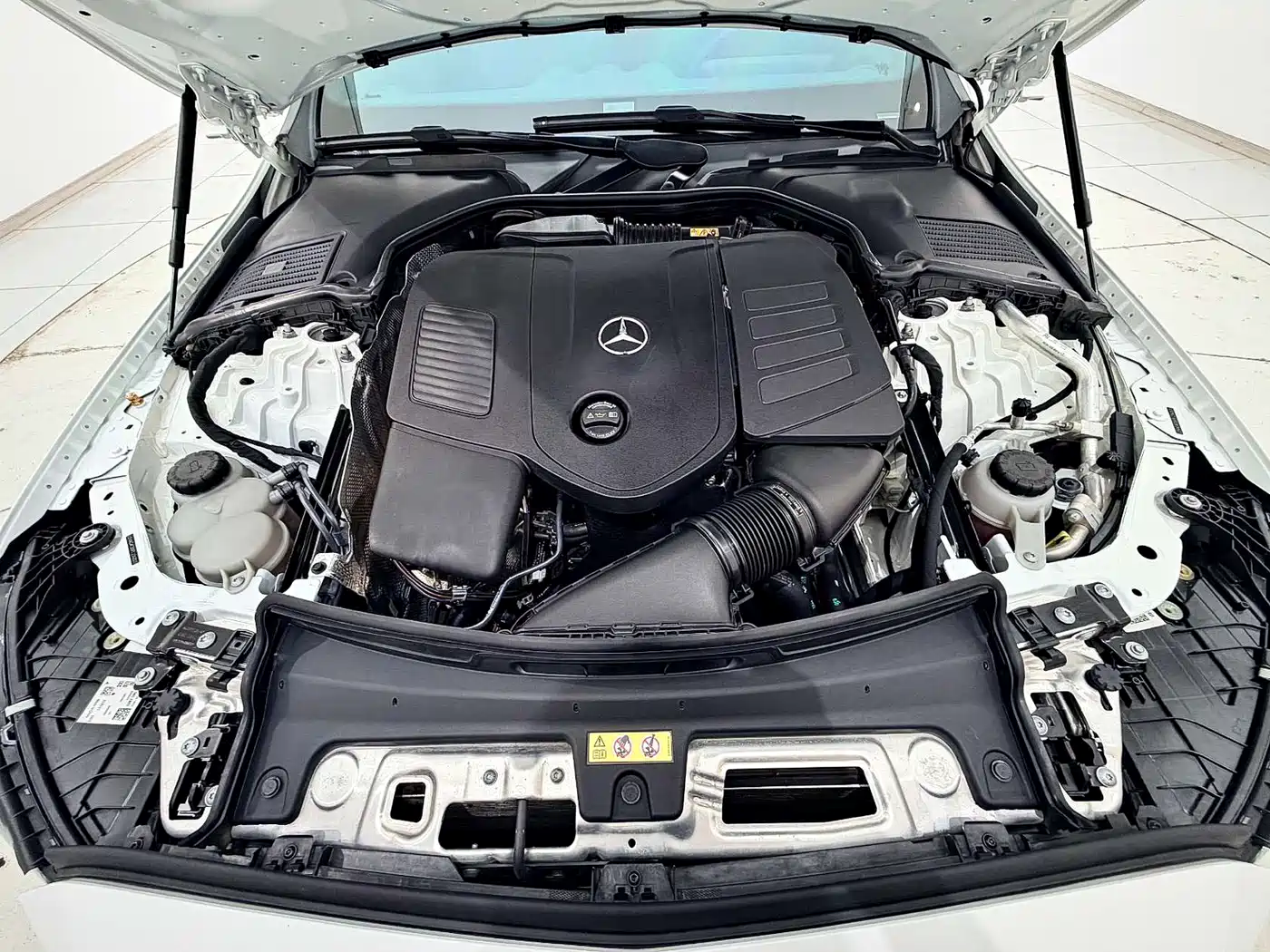 Mercedes-Benz C-Class 2023 Facelift C 260 L Night Sport Edition фото 15