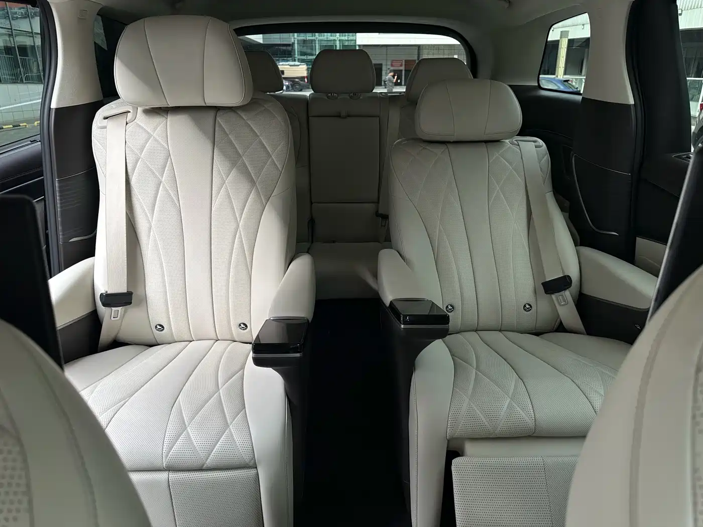 Denza D9 2025 2025 Model DM-i Smart Drive Edition 1020 AWD Flagship