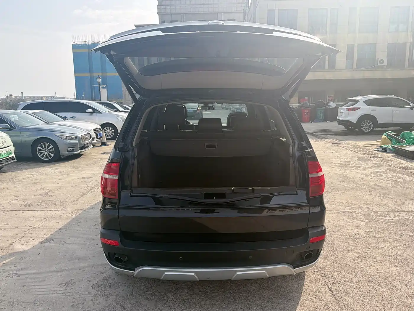 BMW X5 (Import) 2010 xDrive30i Luxury 10th Anniversary Edition фото 9