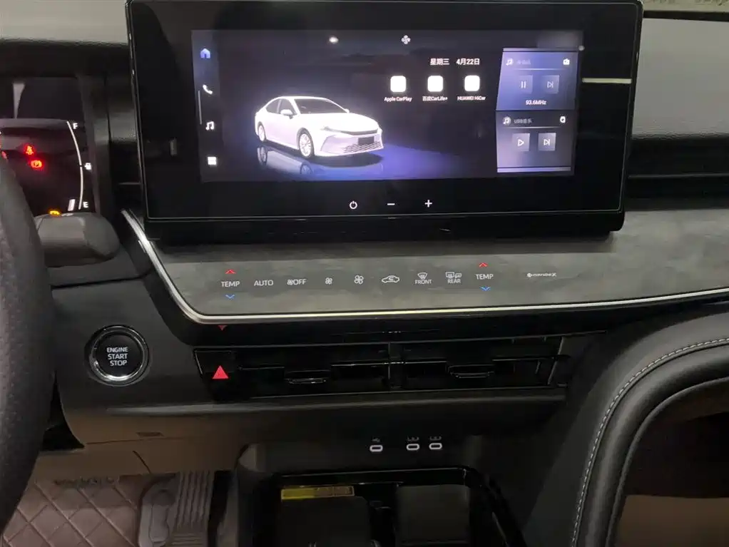 Toyota Camry 2024 2.0GVP Luxury Edition фото 7