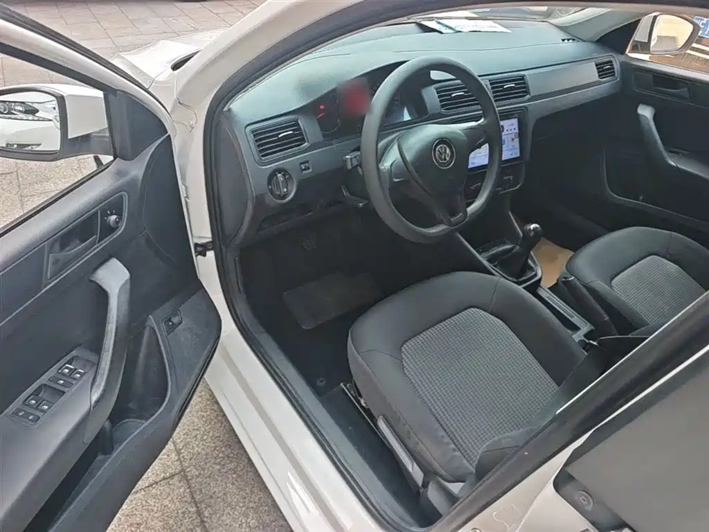 Volkswagen Santana 2018 1.5L Manual Trend Edition фото 16