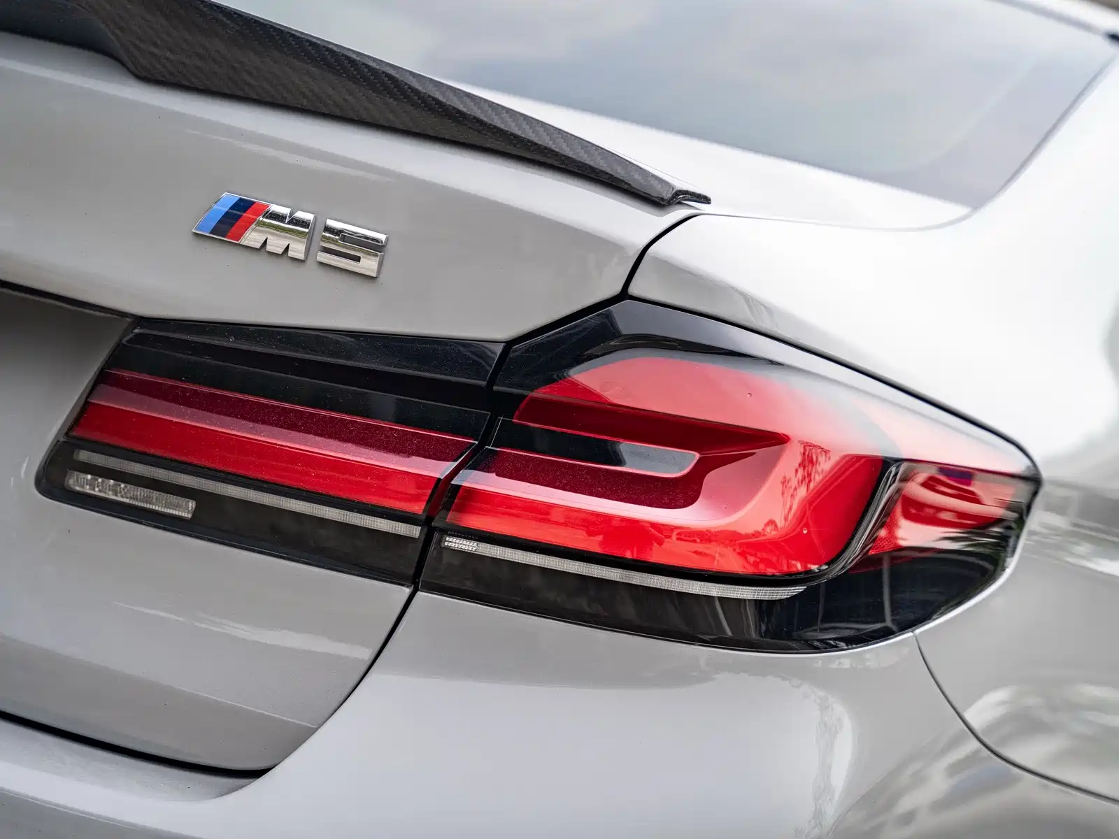 Photo 7 - BMW M5