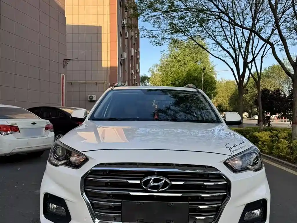 Hyundai Beijing Hyundai ix35 2018 2.0L Automatic 2WD Zhiyong·Enjoyment Edition фото 7