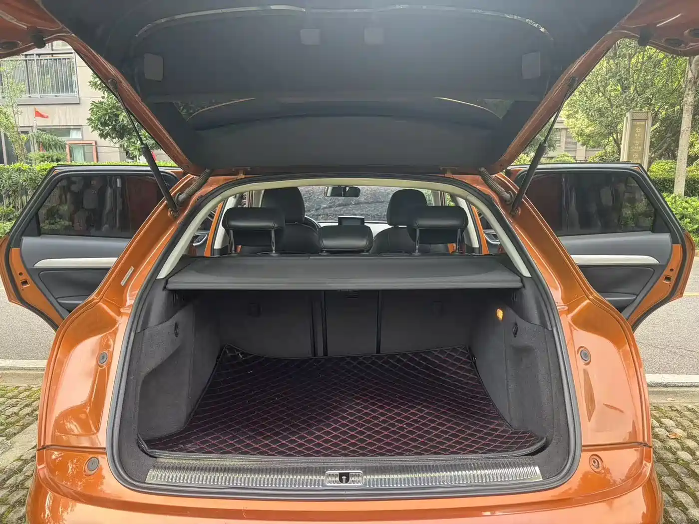 Audi Q3 2015 35 TFSI quattro Technology фото 12