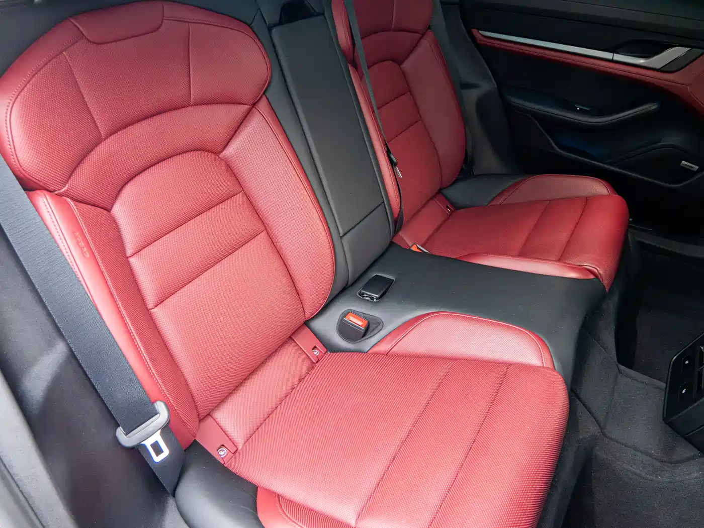 Porsche Taycan 2020 Taycan фото 21