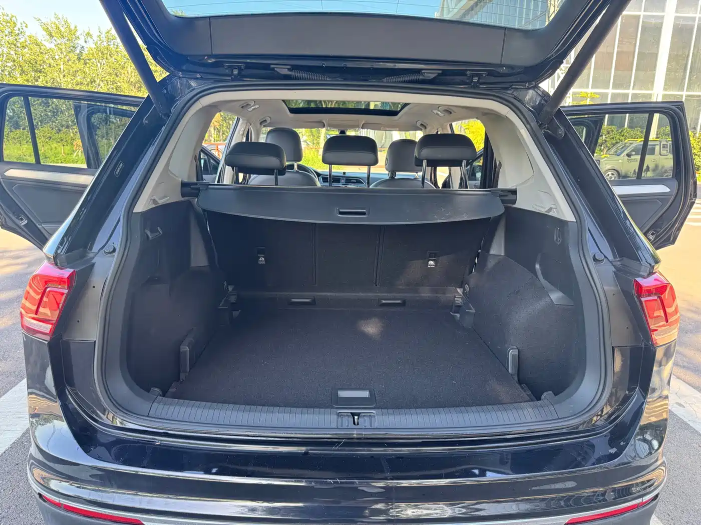 Volkswagen Tiguan L 2019 Facelift 330TSI Auto 2WD Smart Luxury China VI фото 18