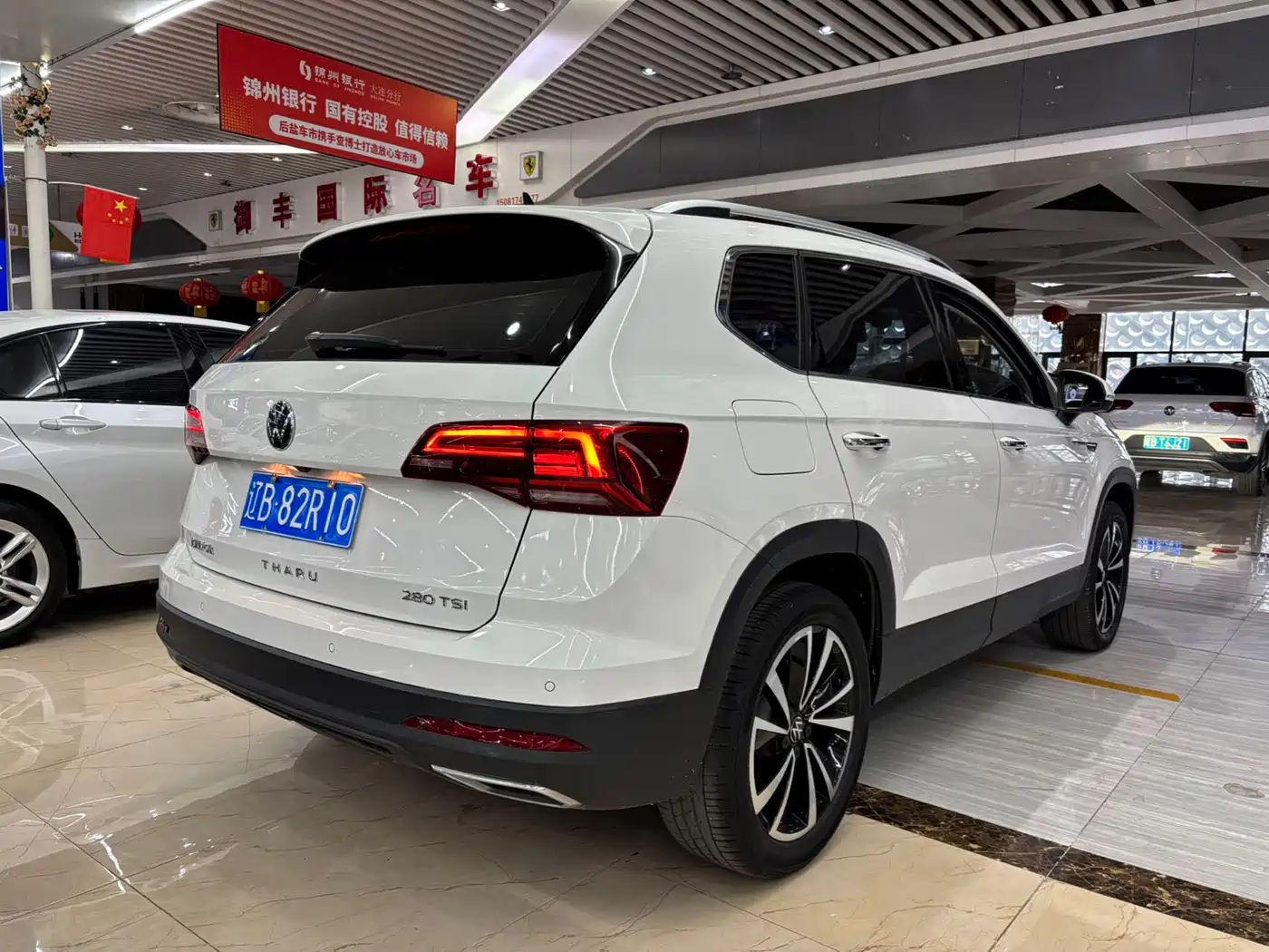 Volkswagen Tharu 2022 280TSI FWD Luxury Edition фото 4