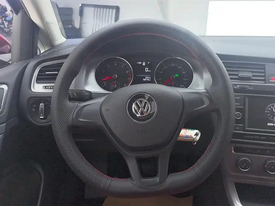 Volkswagen Golf 2015 1.6L Automatic Fashion фото 15