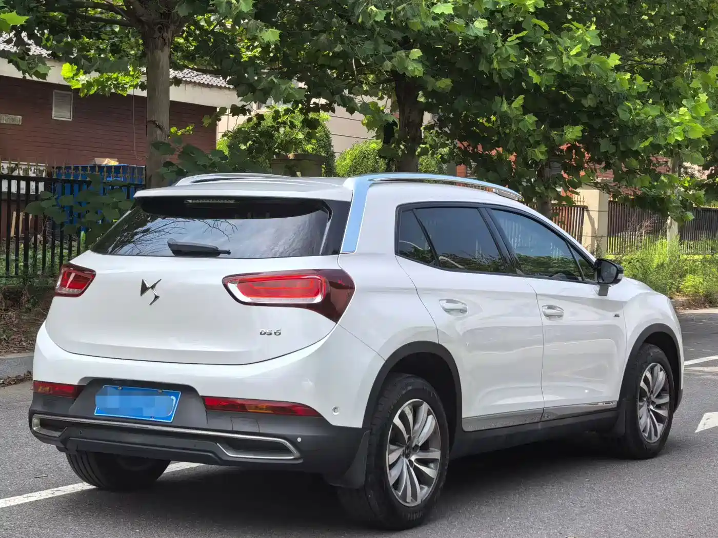 DS 6 2015 2014 1.6T Luxury Edition THP160