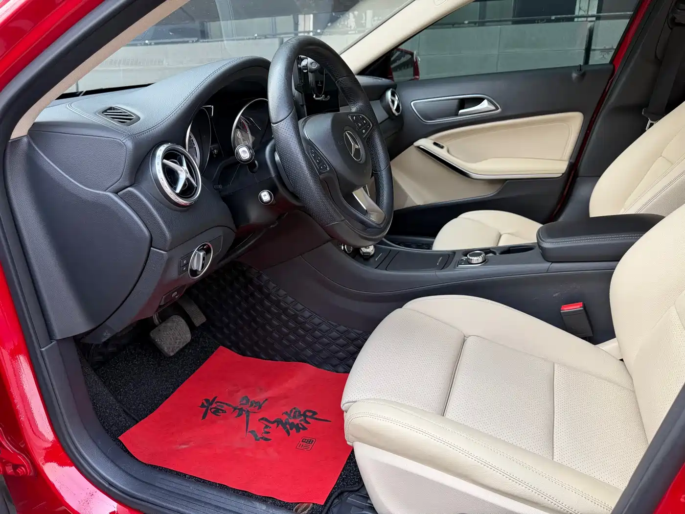 Mercedes-Benz GLA 2016 GLA 200 Dynamic фото 7