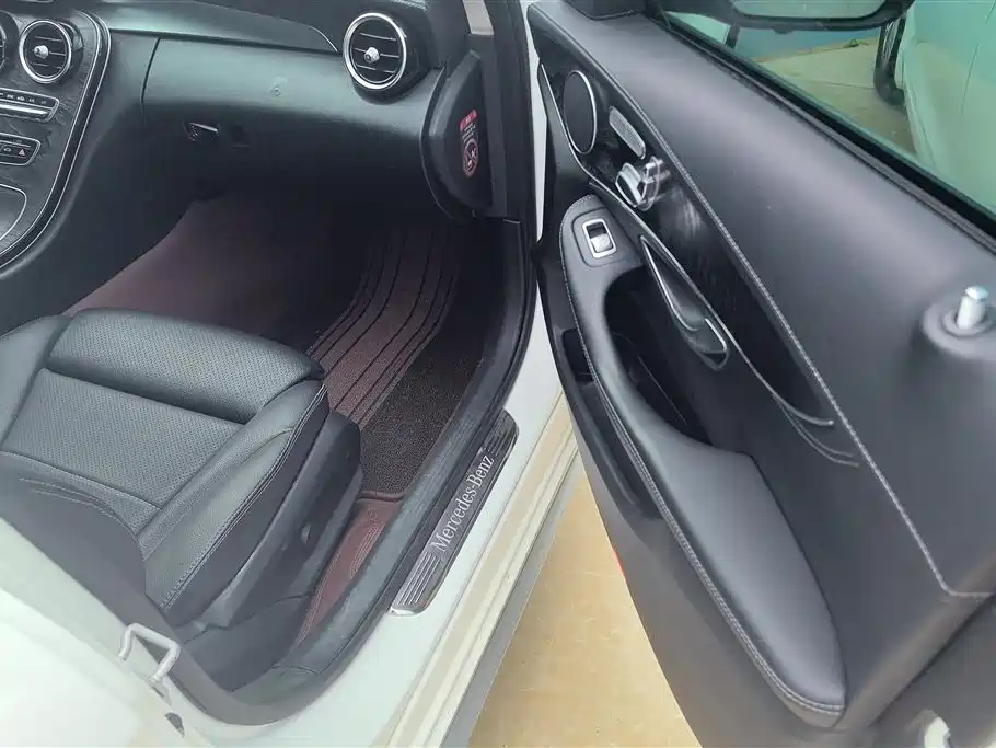 Mercedes-Benz C-Class 2016 C 200 Sport фото 8