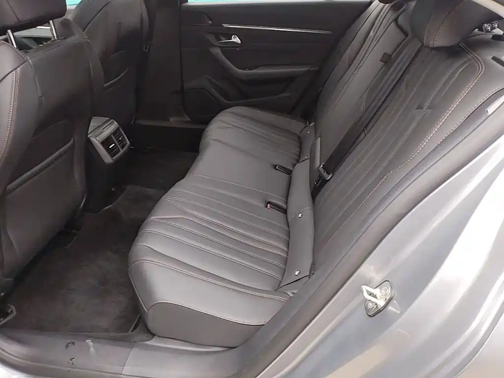 Peugeot 508 2022 508L 400THP PureTech Driving Control Edition фото 17