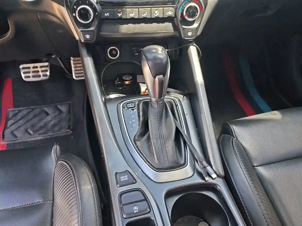 Hyundai Fista 2019 280TGDi Sport Edition China VI фото 14