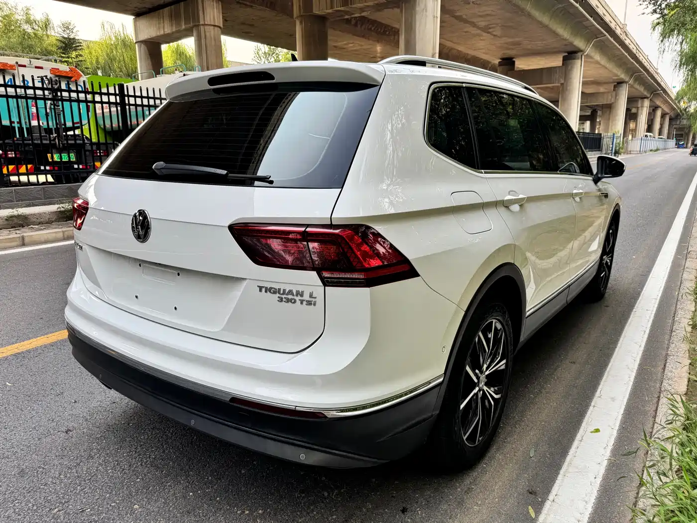 Volkswagen Tiguan L 2017 330TSI Automatic 2WD Flagship Edition фото 16