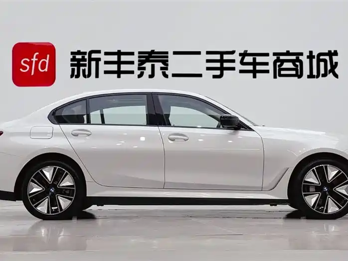 BMW i3 2025 eDrive 40 L Shadow Night Sport Package фото 3