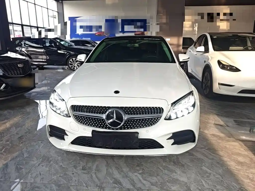 Фото 3 - Mercedes-Benz C-Class