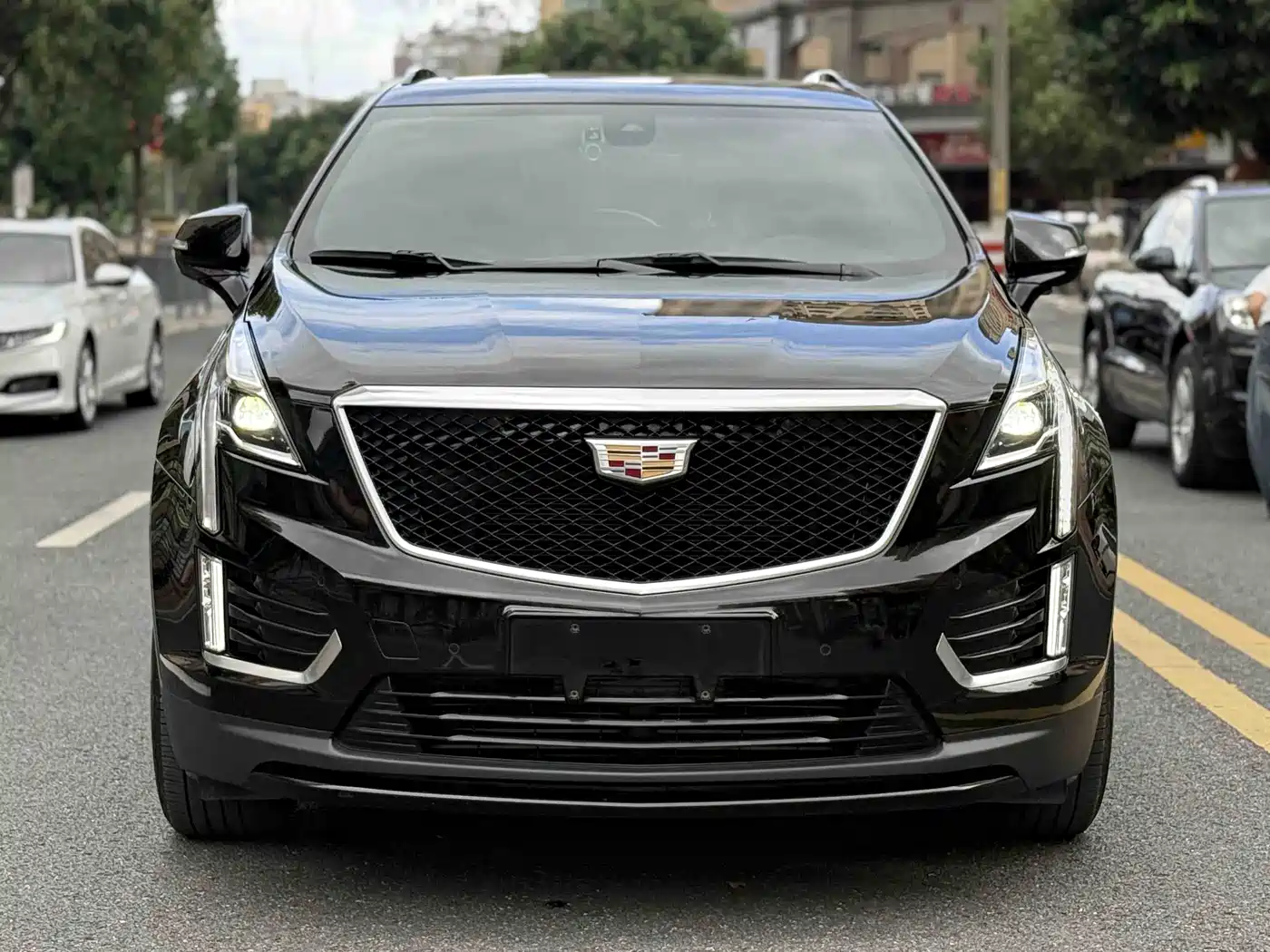 Cadillac XT5 2022 2.0T AWD Luxury (Hummingbird Edition) фото 2
