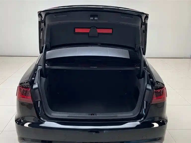 Audi A6L 2018 Model 35 TFSI Collector's Edition фото 23