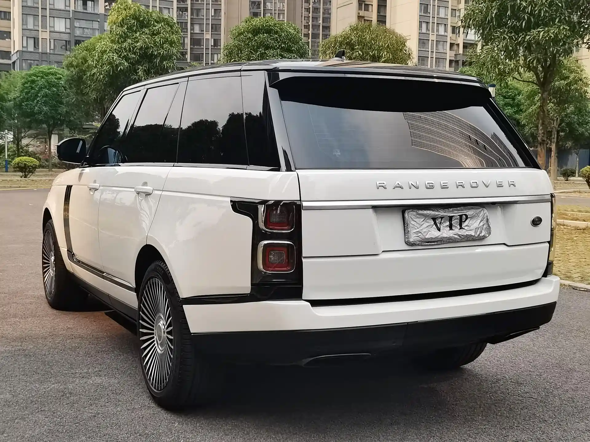 Фото 20 - Land Rover Range Rover