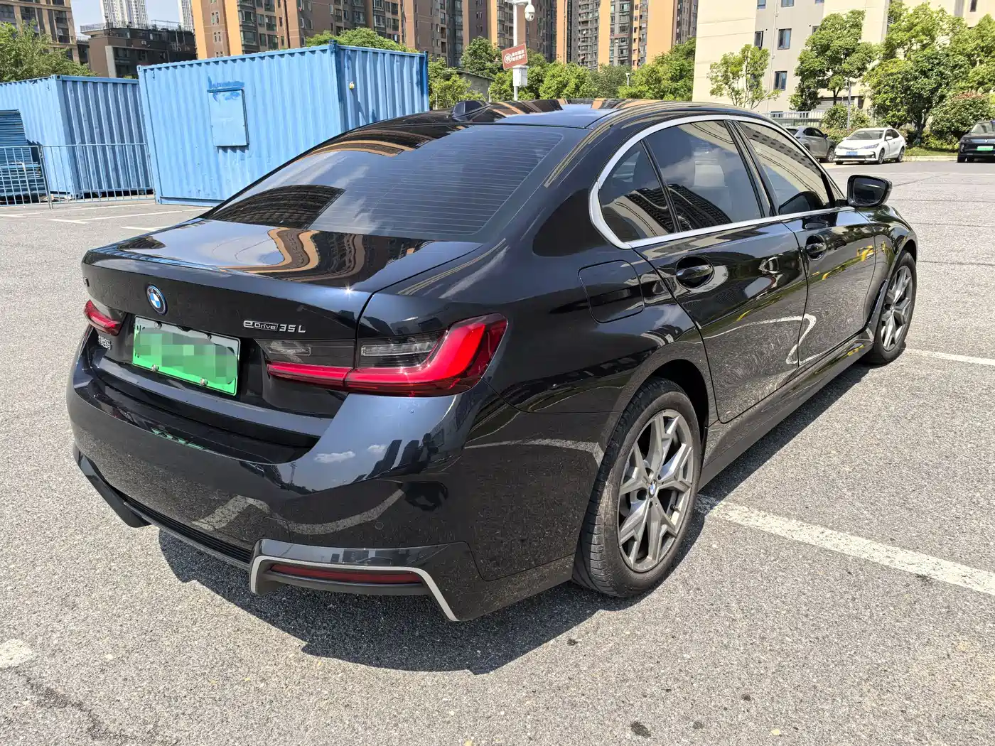 BMW i3 2025 eDrive 35 L фото 9