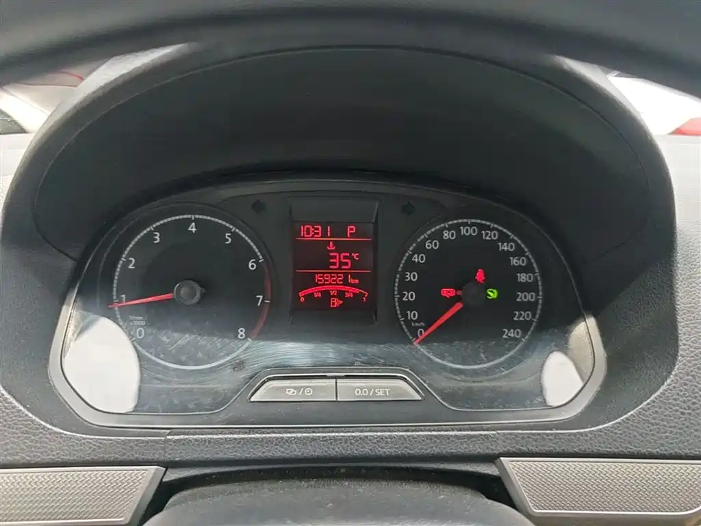 Volkswagen Jetta 2017 1.5L Automatic Comfort фото 18