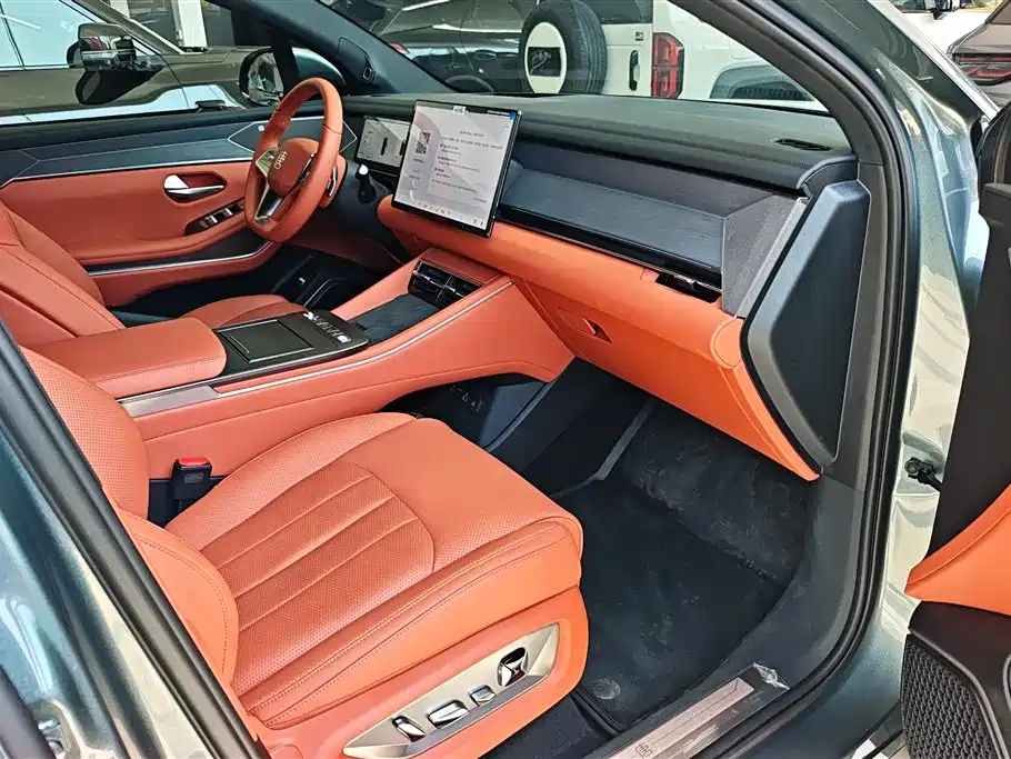 BYD Tang L 2025 DM 175KM Drone Player Edition фото 8