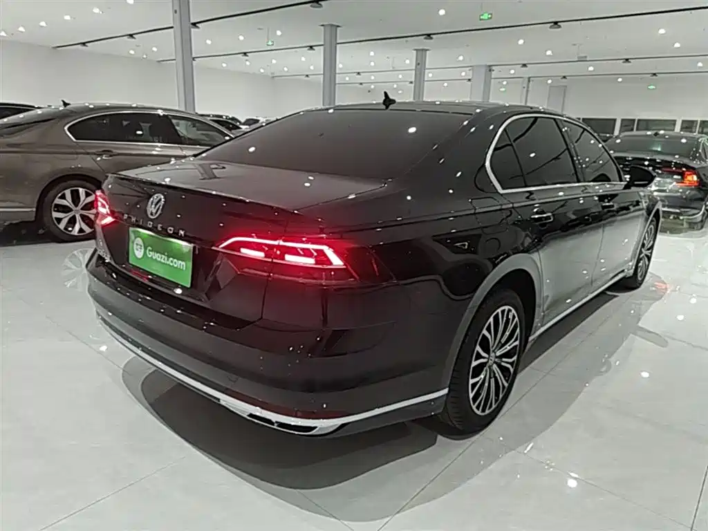 Volkswagen Phideon 2019 380TSI 2WD Business Edition China V фото 7