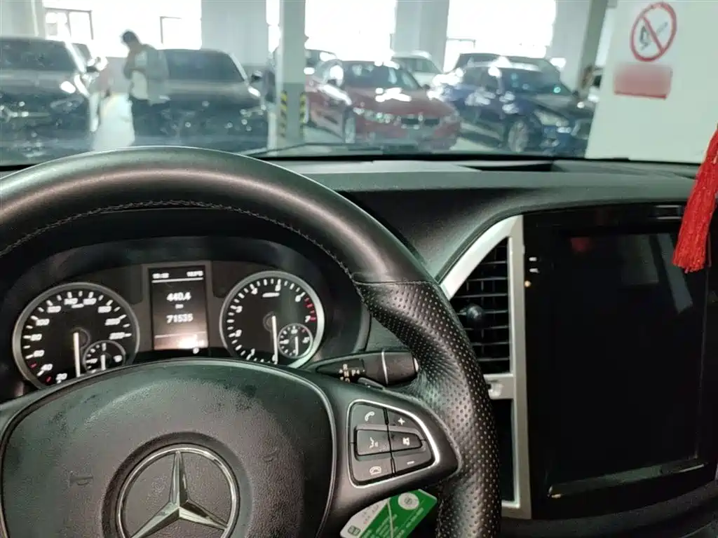 Mercedes-Benz Vito 2021 2.0T Elite 7-Seater фото 10