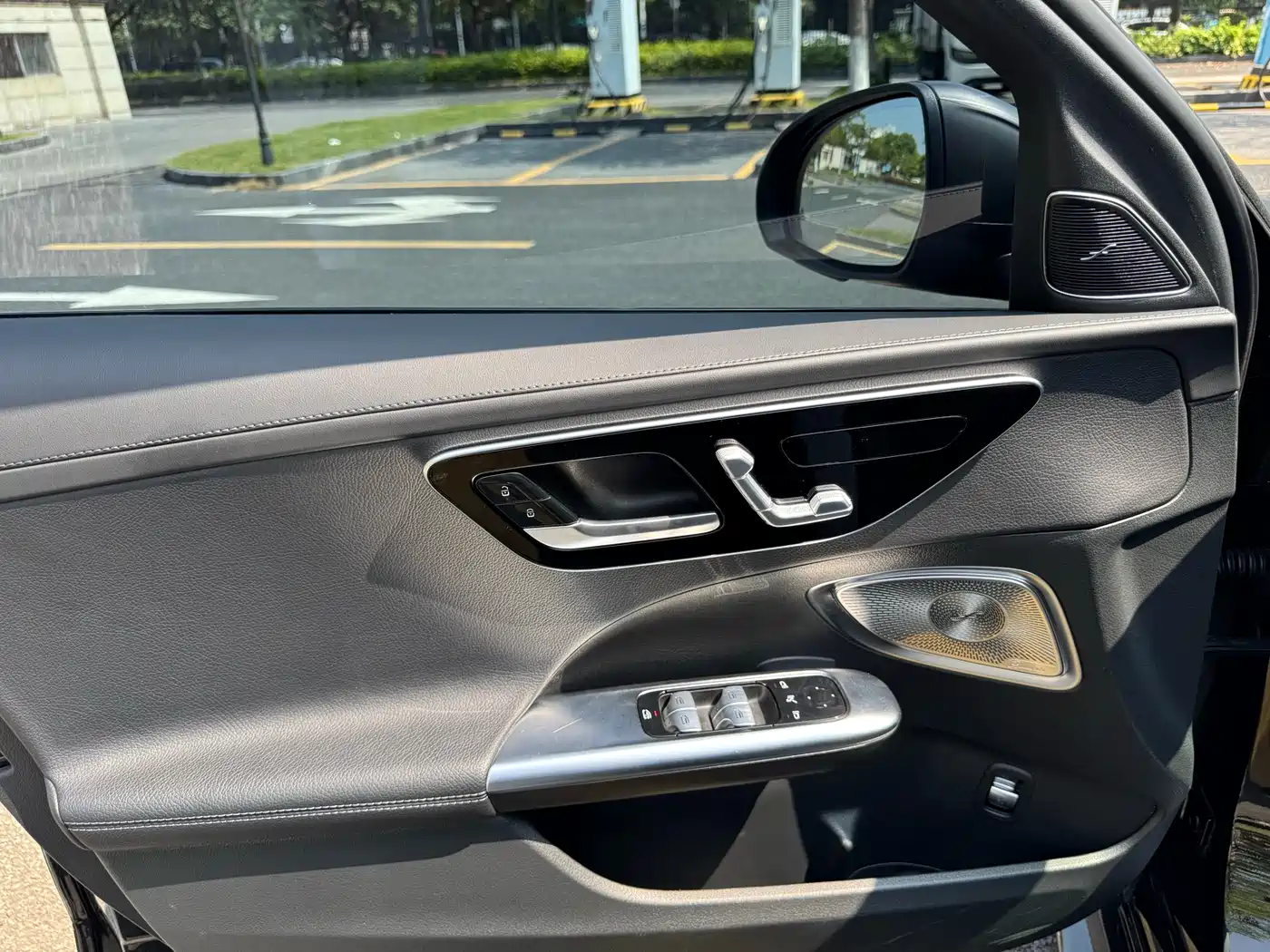 Mercedes-Benz C-Class 2023 C 260 L Night Edition Sport фото 13