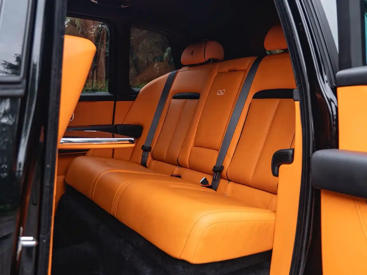 Rolls-Royce Cullinan 2026 2024 5-Seater